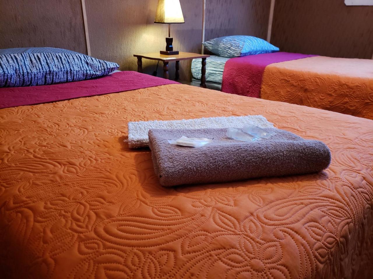 Antiguos Bed And Breakfast Puerto Natales Eksteriør billede