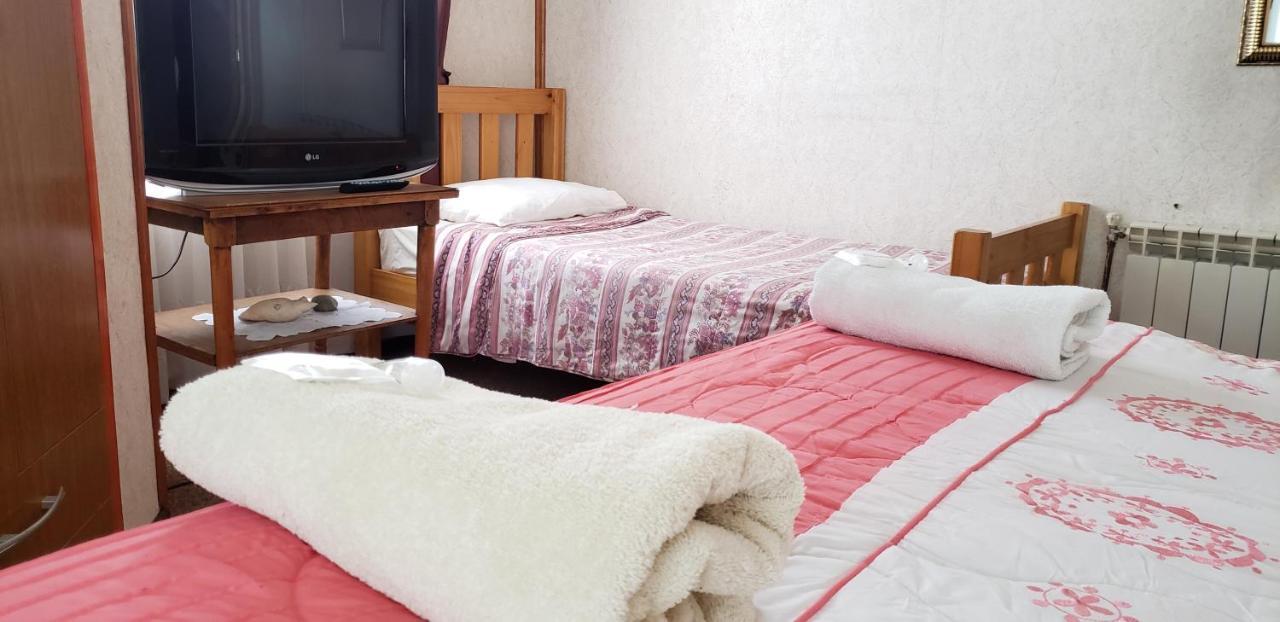 Antiguos Bed And Breakfast Puerto Natales Eksteriør billede